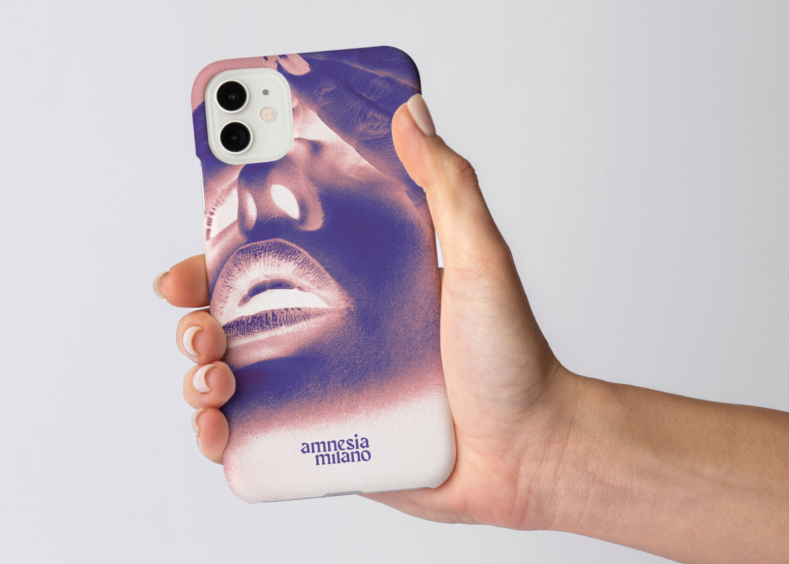 amnesia_milano_handy